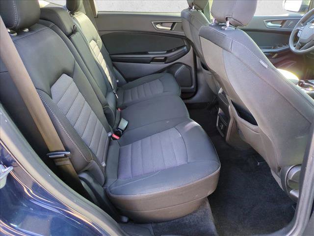 Used 2017 Ford Edge SE image 20