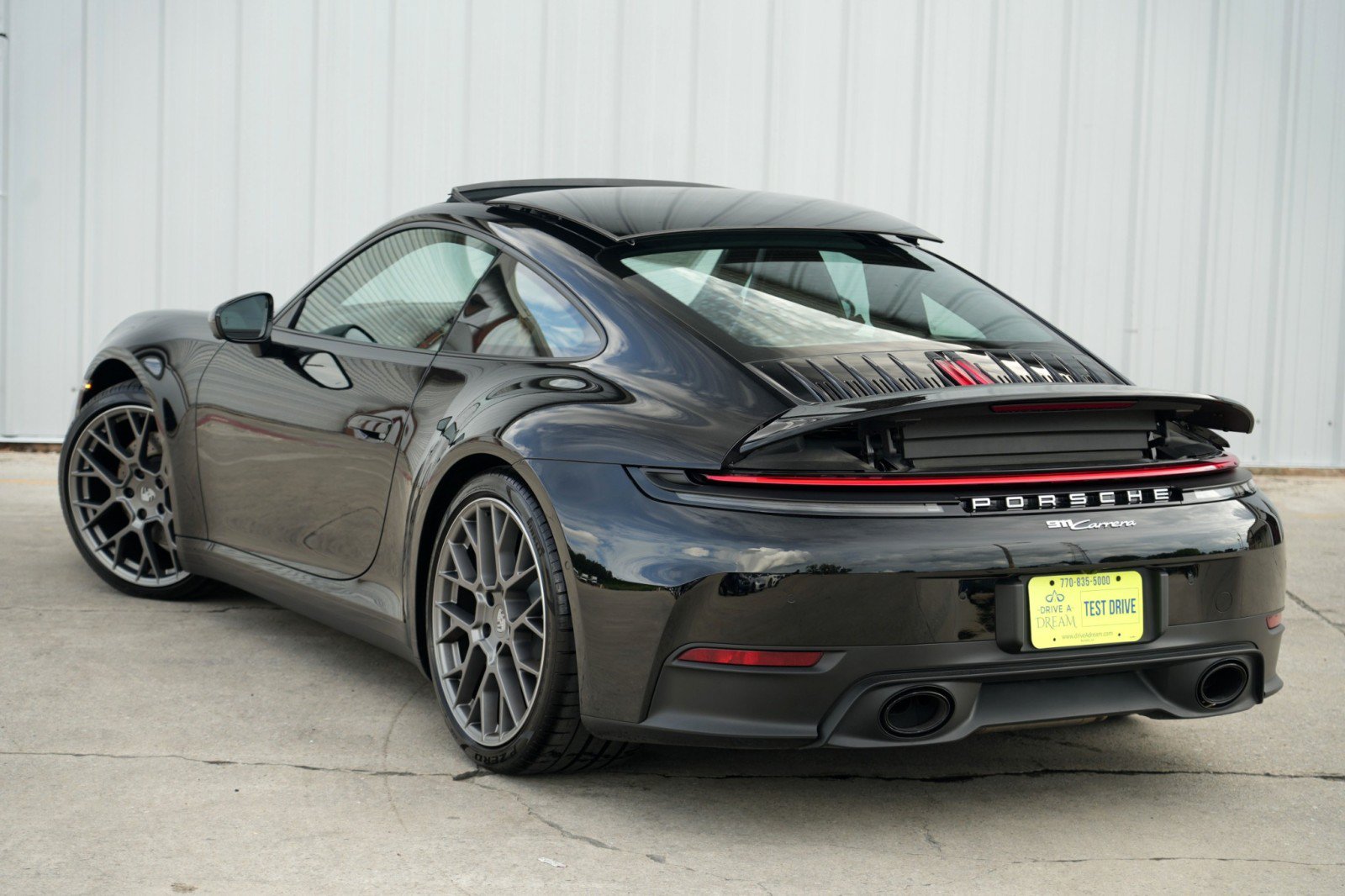 Used 2025 Porsche 911 Carrera RWD image 56