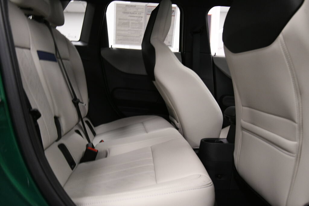 Used 2025 MINI Cooper S FWD image 24