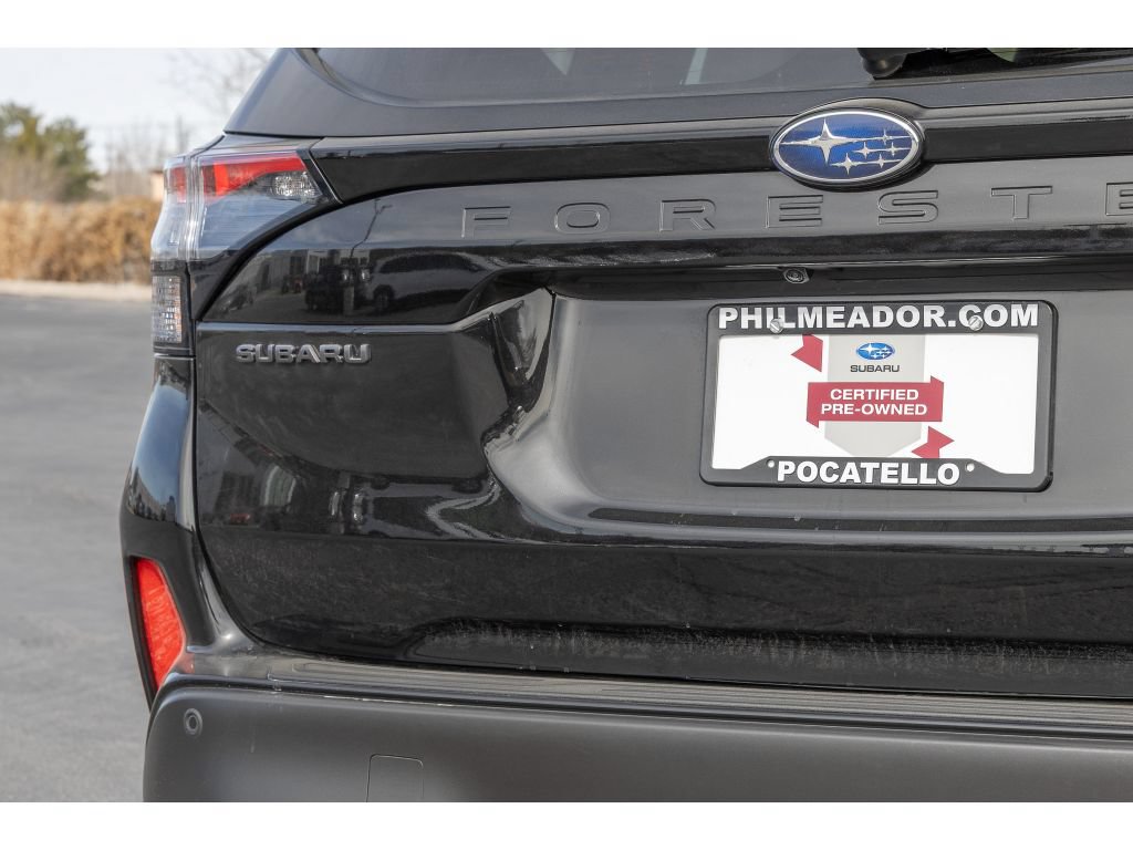 Used 2025 Subaru Forester Limited AWD/4WD image 29