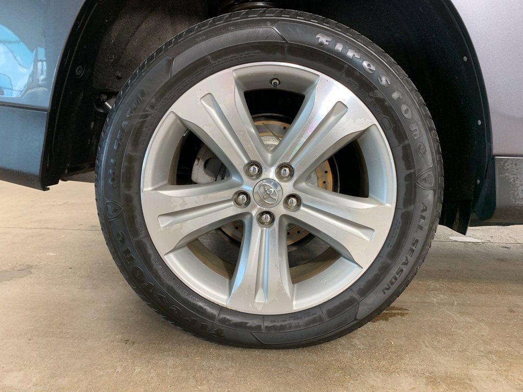 Used 2013 Toyota Highlander Limited image 43