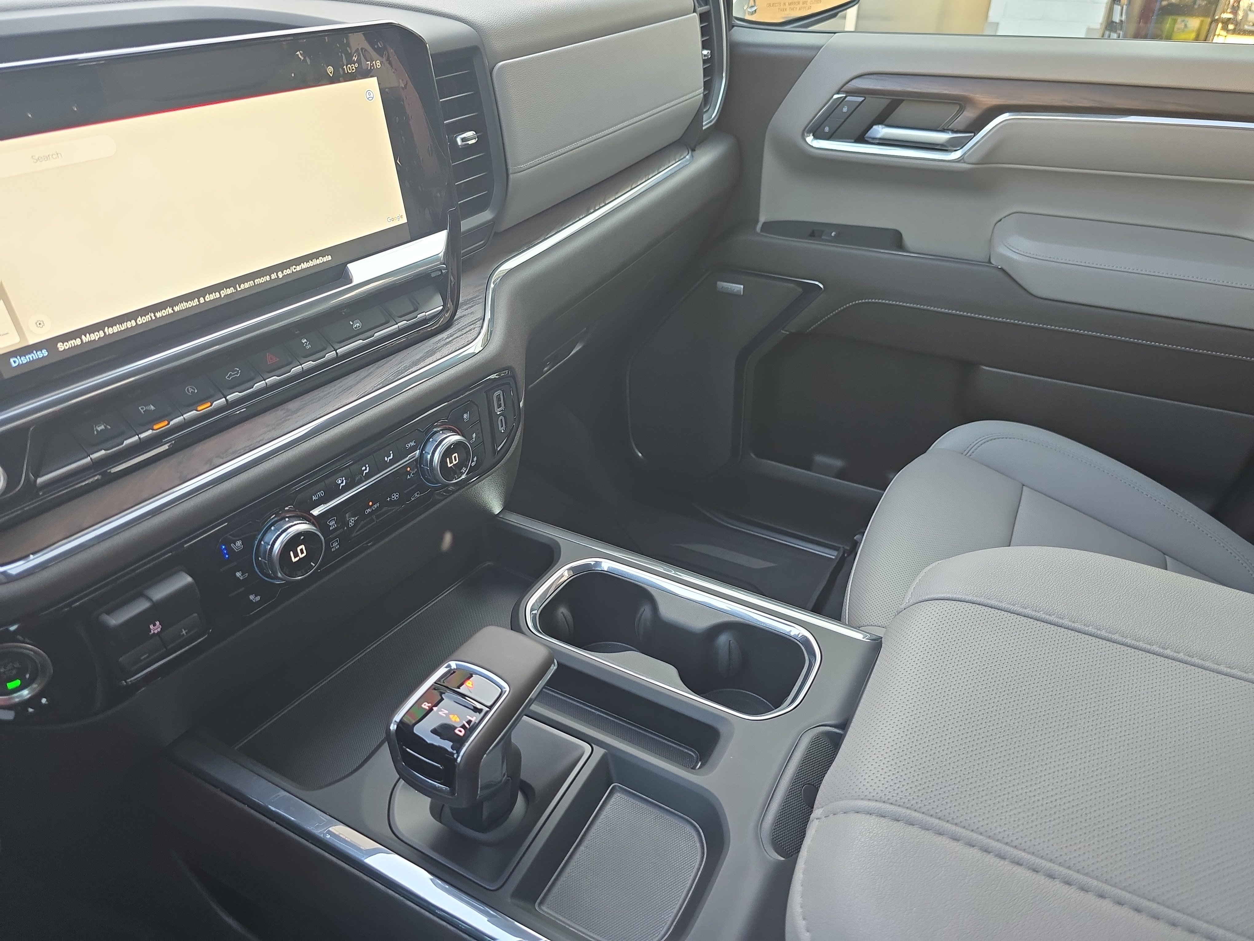 Used 2024 GMC Sierra 1500 SLT w/ SLT Premium Plus Package AWD/4WD image 24