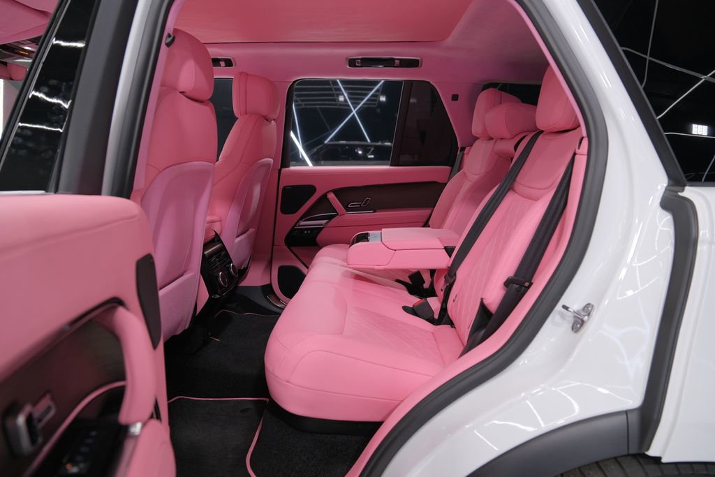 Used 2025 Land Rover Range Rover SE image 25