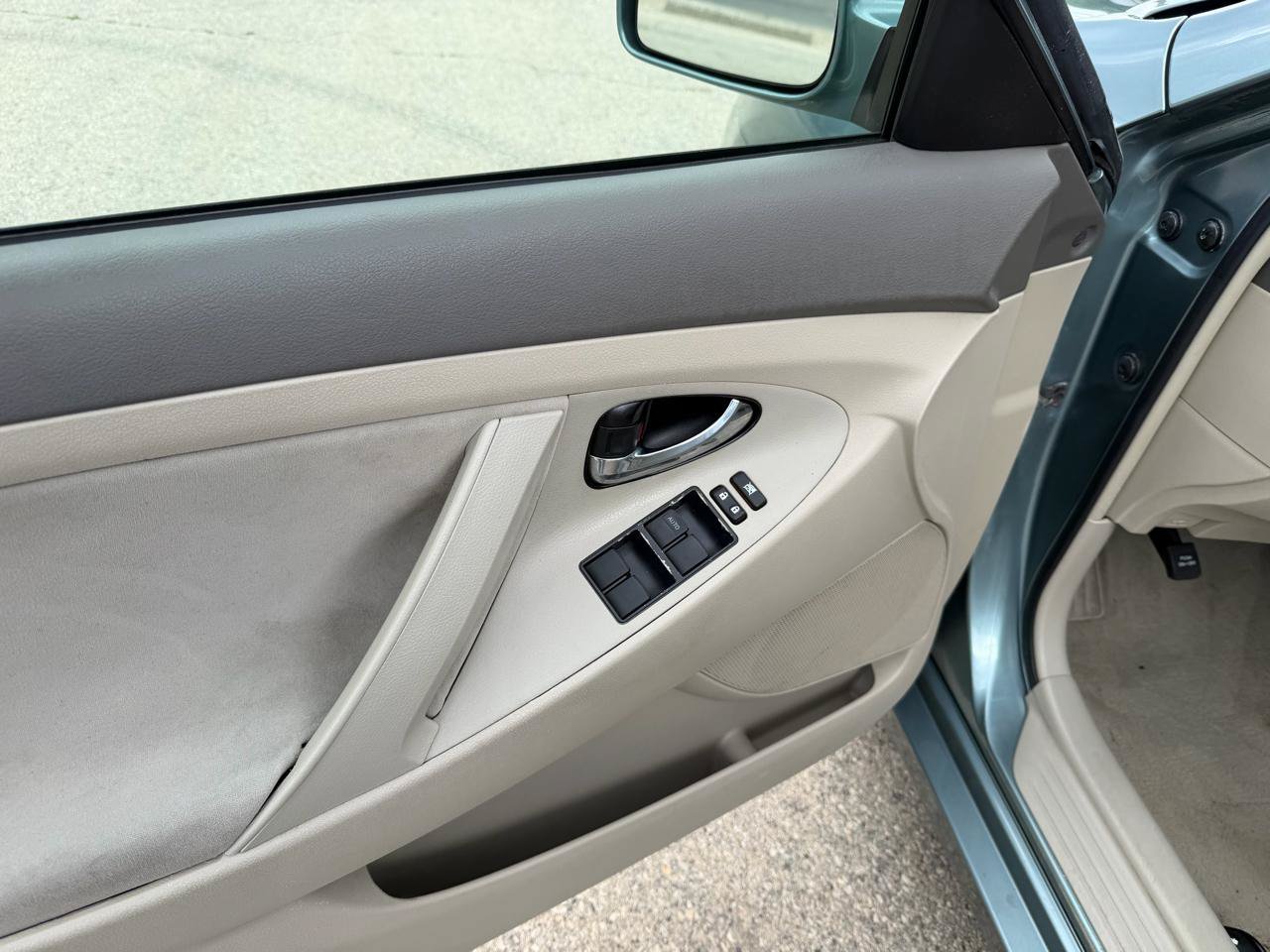 Used 2008 Toyota Camry XLE FWD image 10