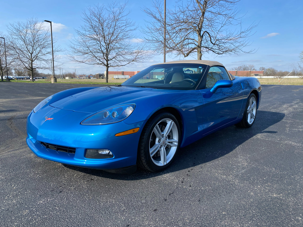 Used 2009 Chevrolet Corvette Convertible w/ Preferred Equipment Group image 2
