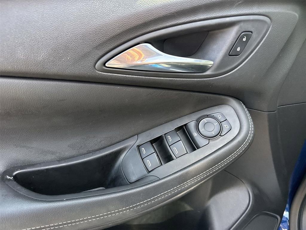Used 2023 Buick Encore GX Select w/ Safety Package II FWD image 19