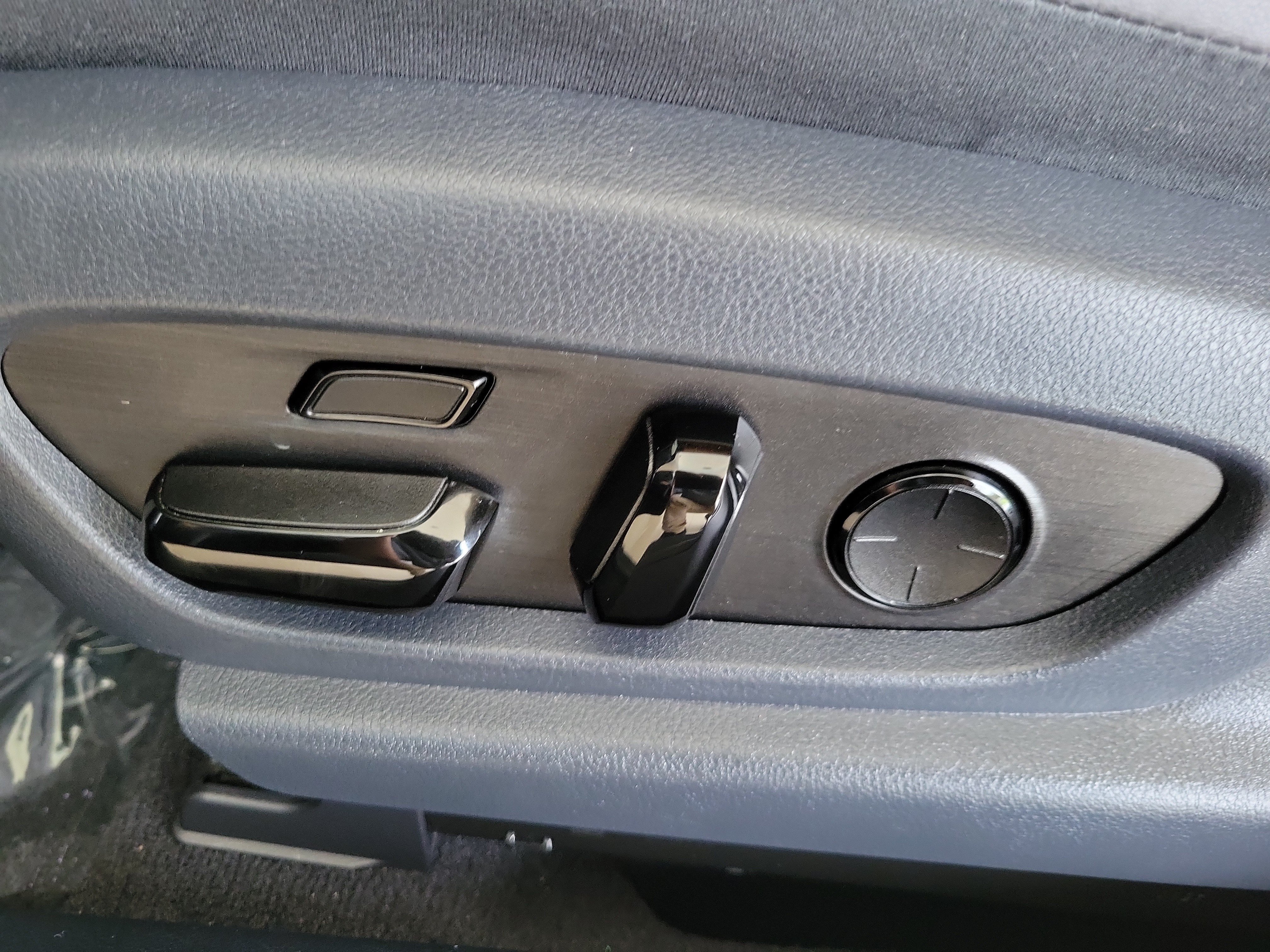 Used 2024 Lexus ES 300h w/ Technology Package FWD image 26