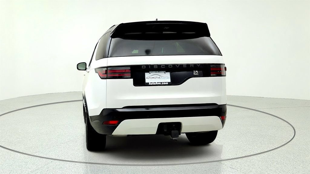 Used 2025 Land Rover Discovery Dynamic SE AWD/4WD image 6