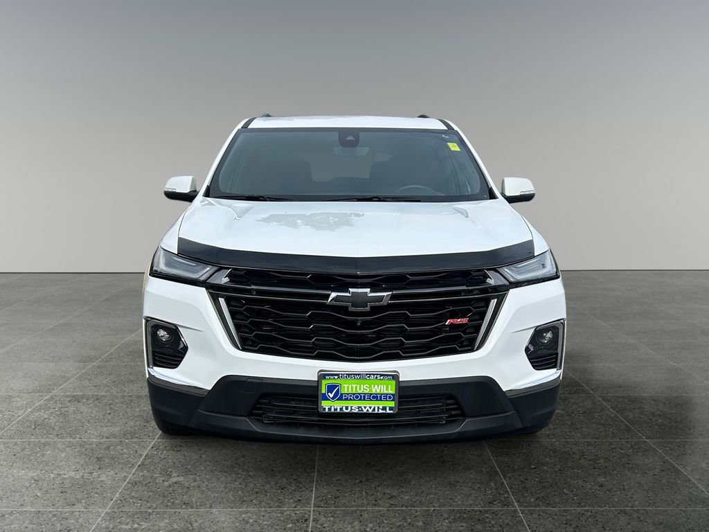 Used 2023 Chevrolet Traverse RS image 3