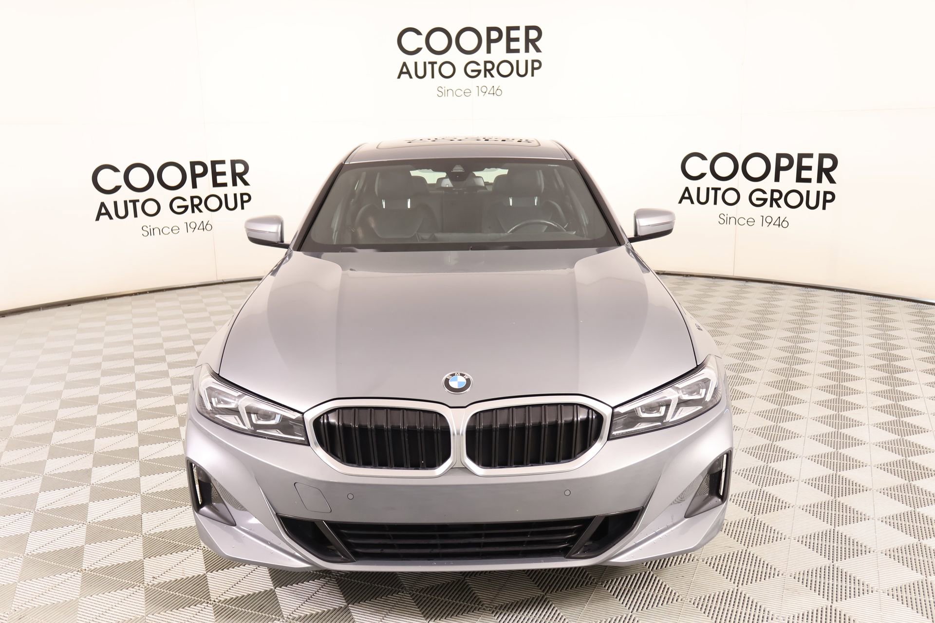Used 2024 BMW 330i Sedan image 9