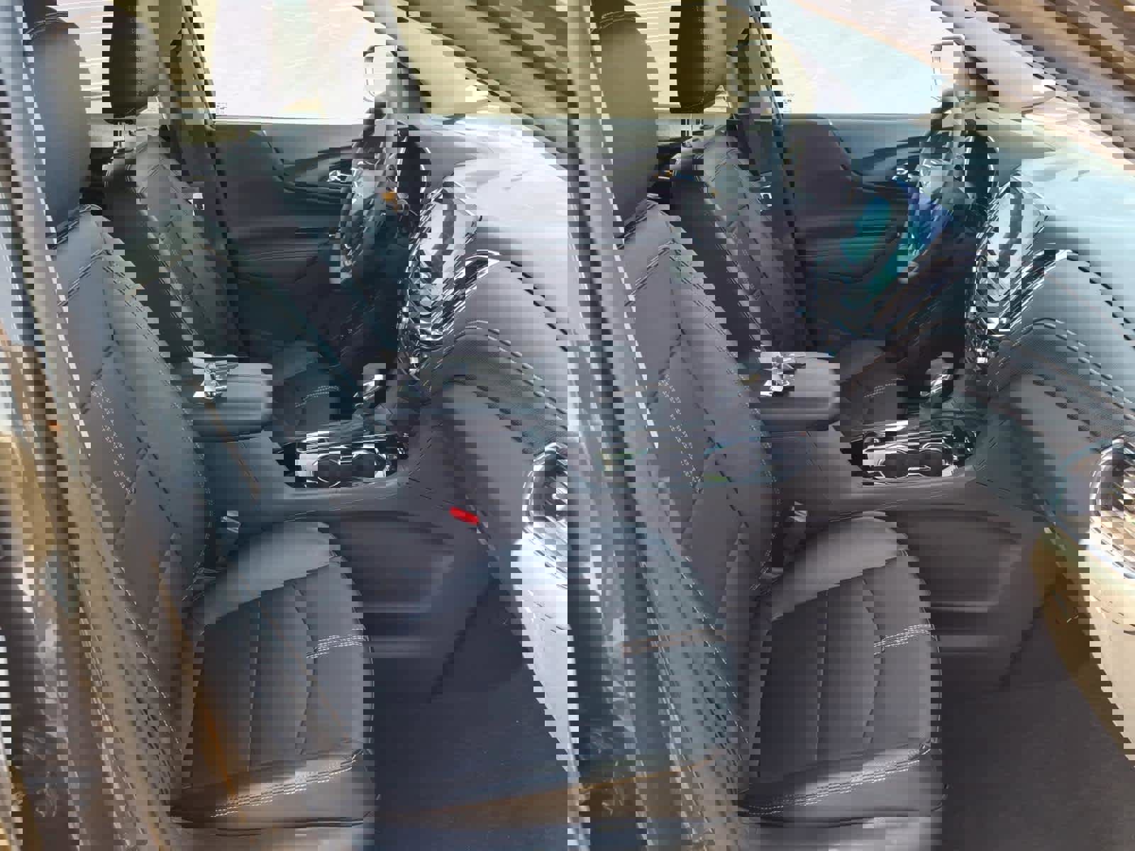 Used 2024 Chevrolet Equinox Premier image 19