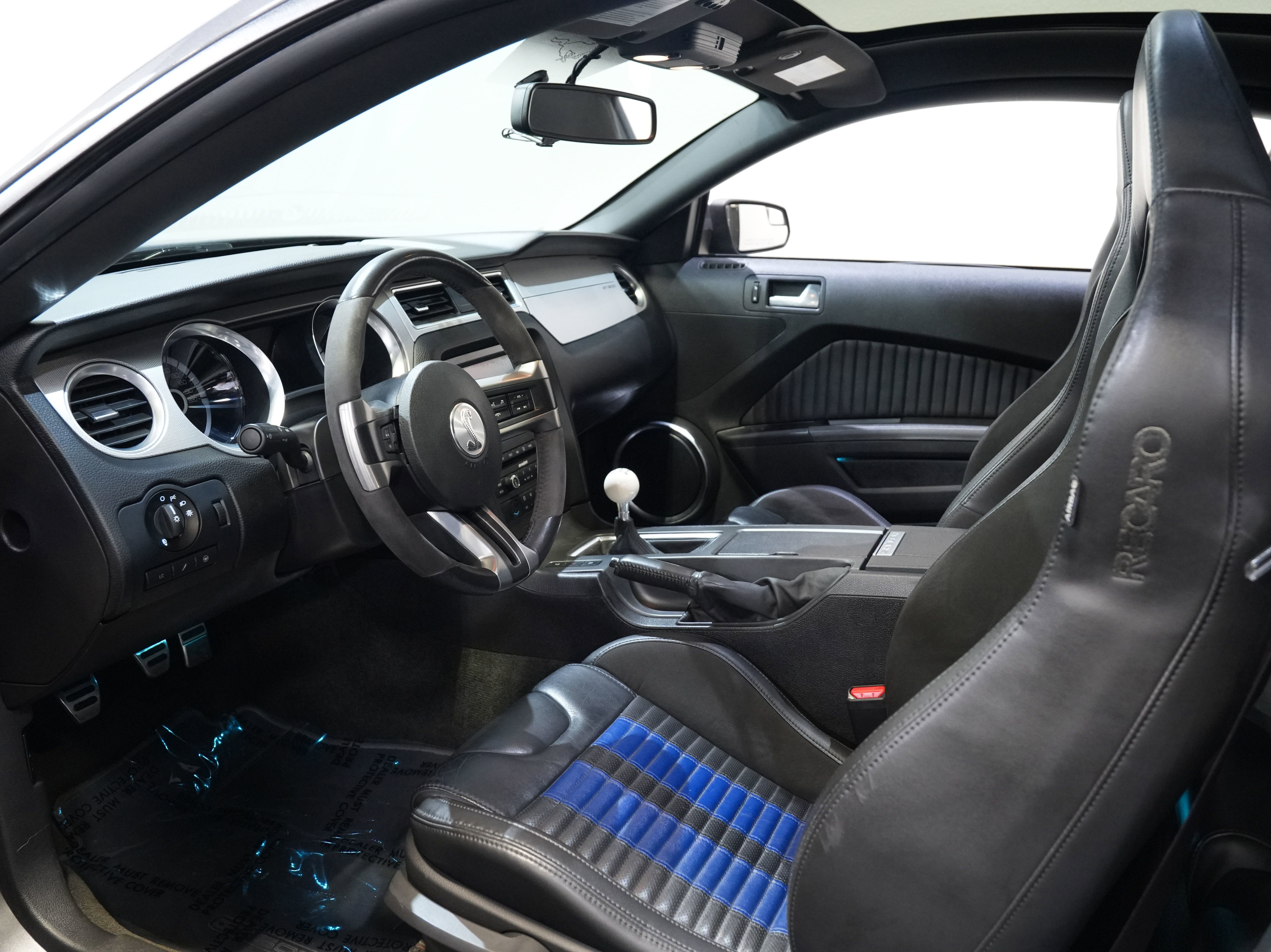 Used 2014 Ford Mustang Shelby GT500 w/ Equipment Group 821A RWD image 28