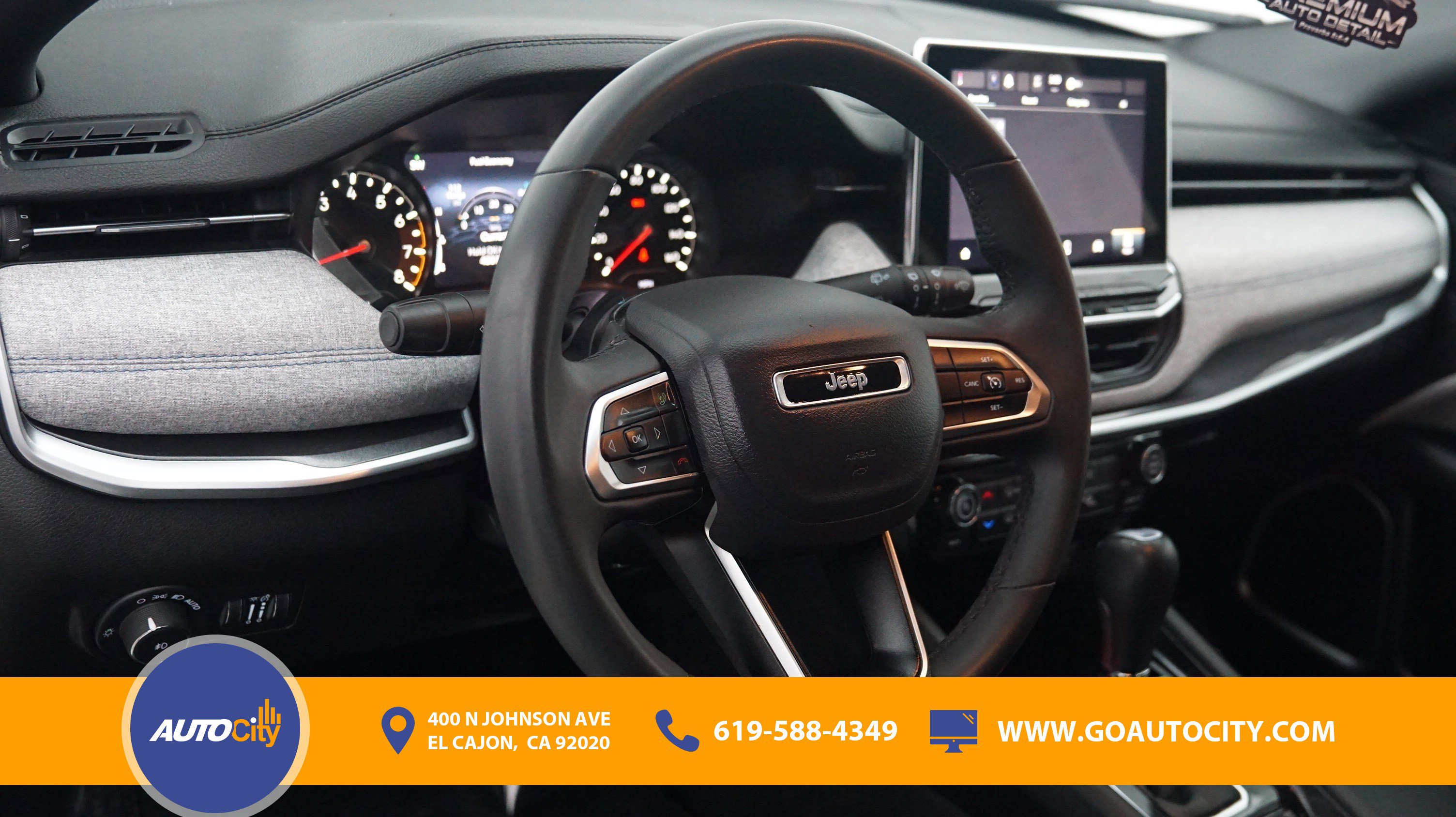 Used 2024 Jeep Compass Latitude image 18