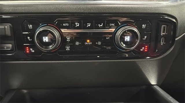 Used 2024 Chevrolet Silverado 3500 LTZ w/ LTZ Plus Package image 17