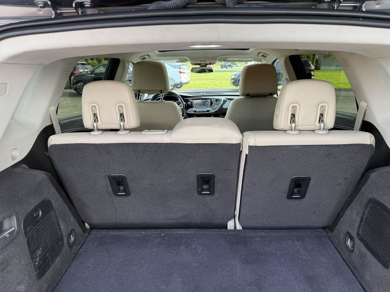 Used 2019 Buick Envision Essence AWD/4WD image 8