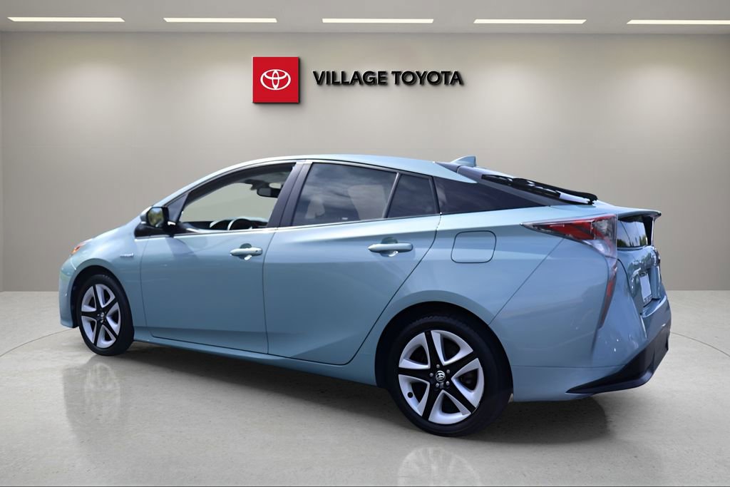 Certified 2016 Toyota Prius Four Touring image 3