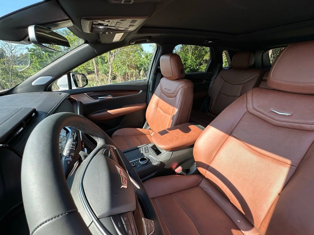 New 2025 Cadillac XT5 Sportv image 15