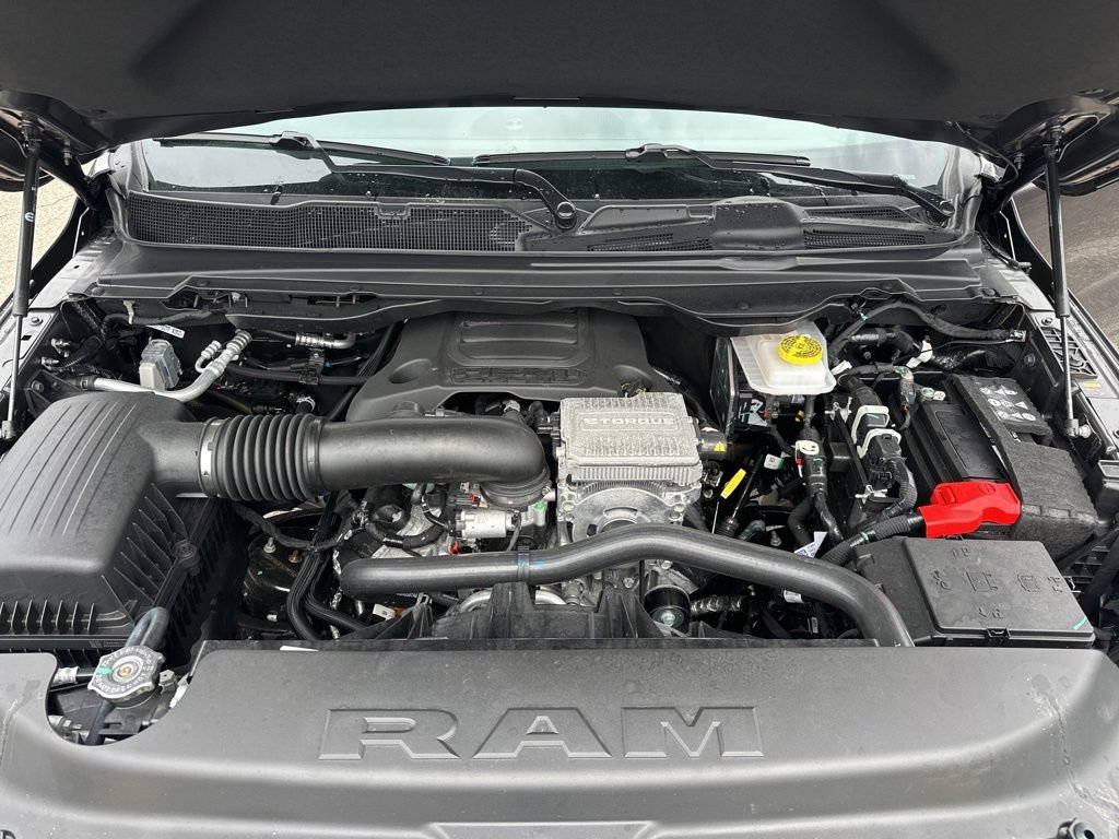New 2026 RAM 1500 Express AWD/4WD image 27