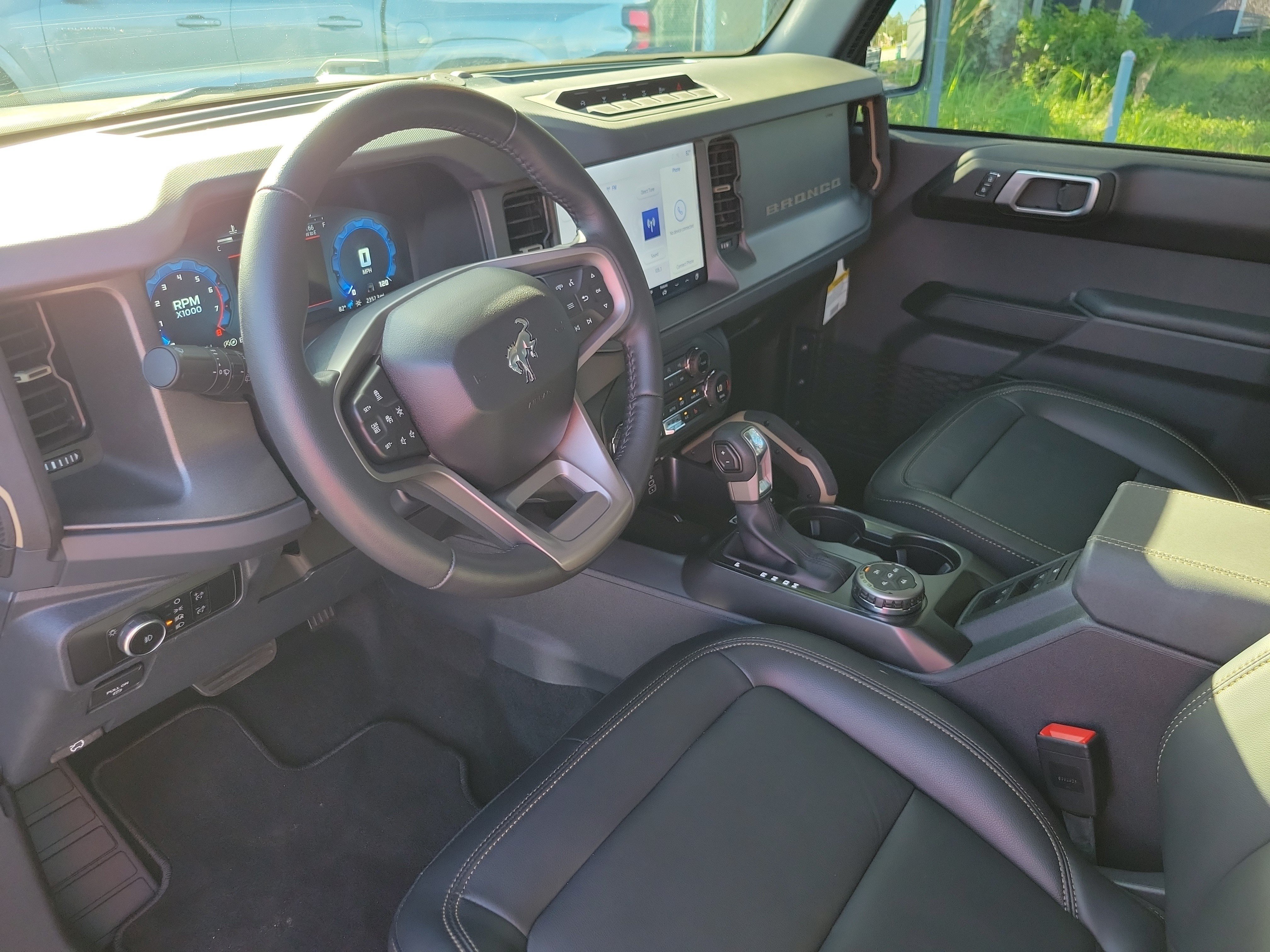 Used 2026 Ford Bronco Badlands AWD/4WD image 11