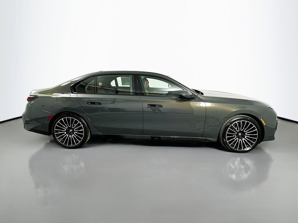 New 2026 BMW 760i xDrive w/ Executive Package image 4