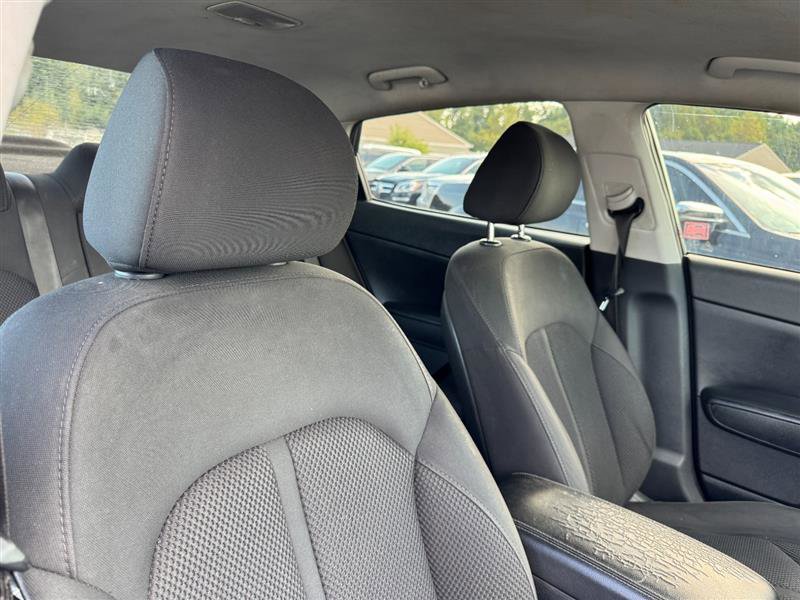 Used 2019 Kia Optima LX image 13