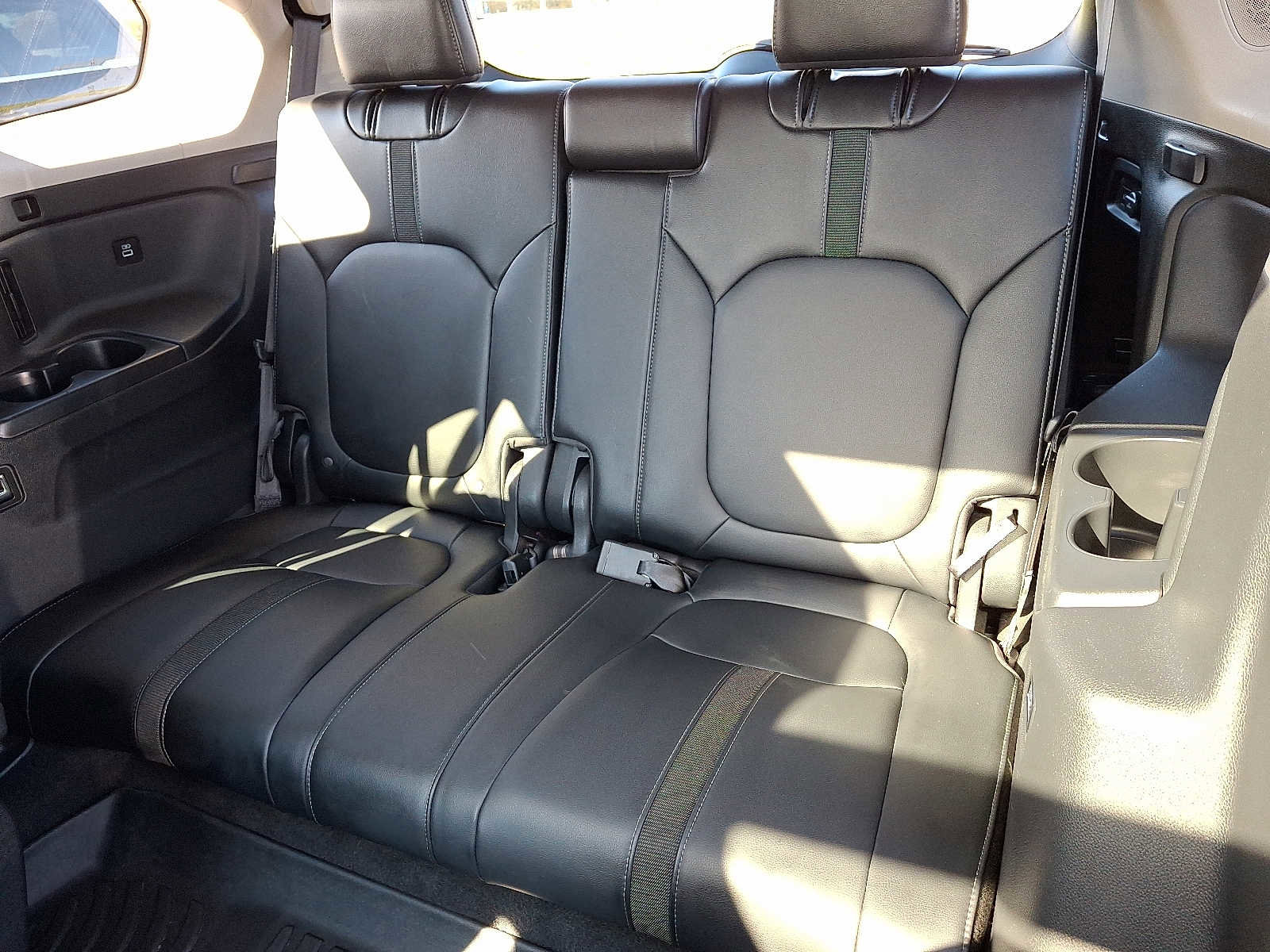 Used 2023 Honda Pilot Touring image 11