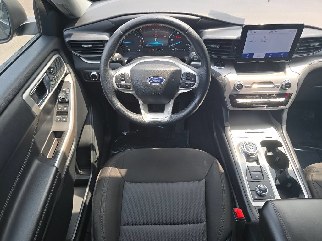 Used 2023 Ford Explorer XLT AWD/4WD image 33