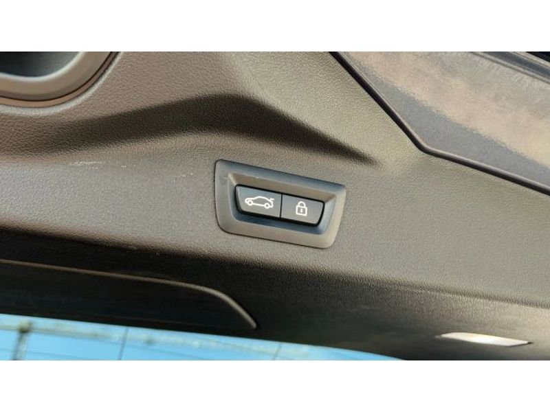 Used 2020 BMW X7 M50i image 29