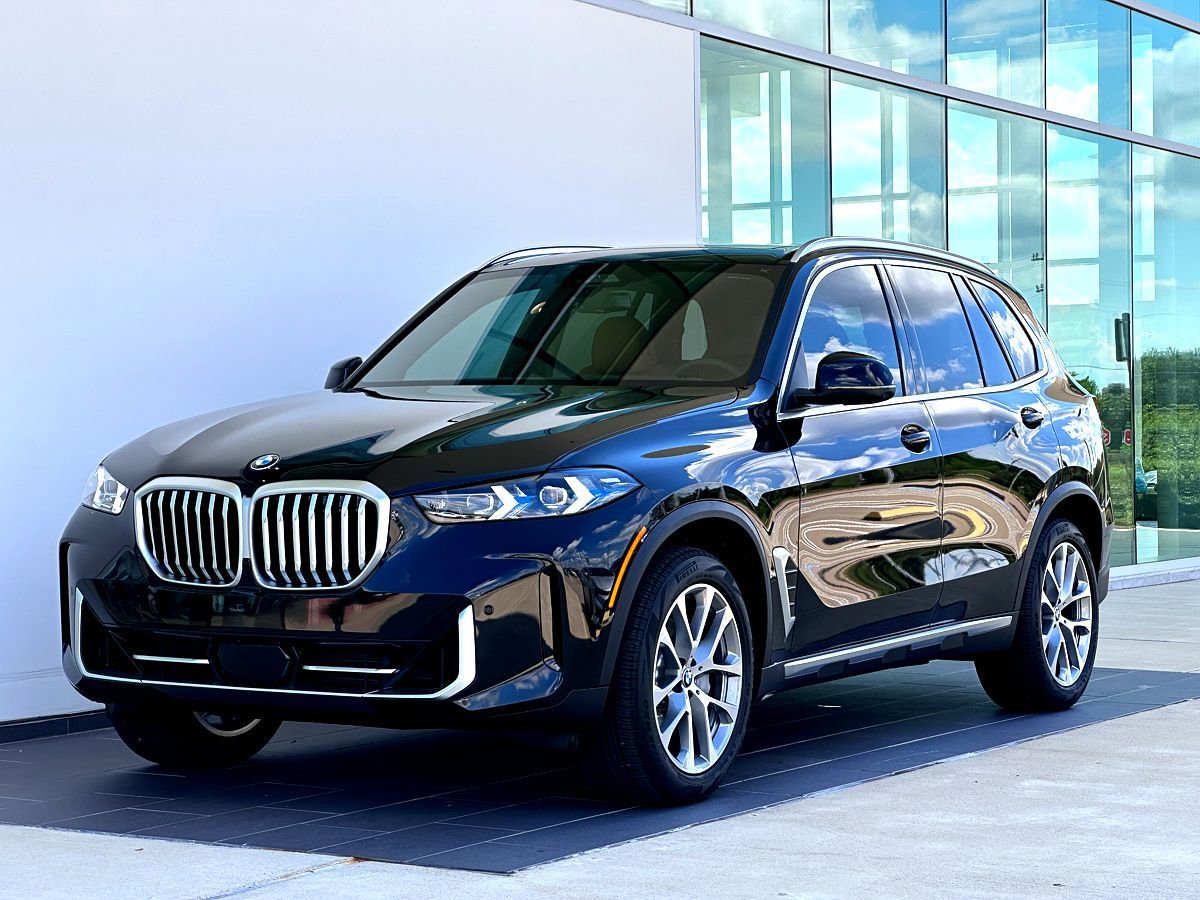 New 2026 BMW X5 xDrive40i w/ Premium Package image 9