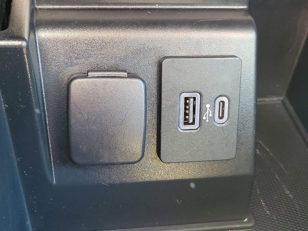 Used 2020 Ford Explorer Platinum image 38