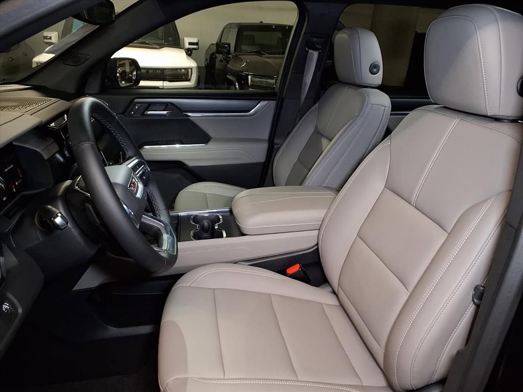 New 2025 GMC Acadia Elevation w/ Elevation Premium Package FWD image 15