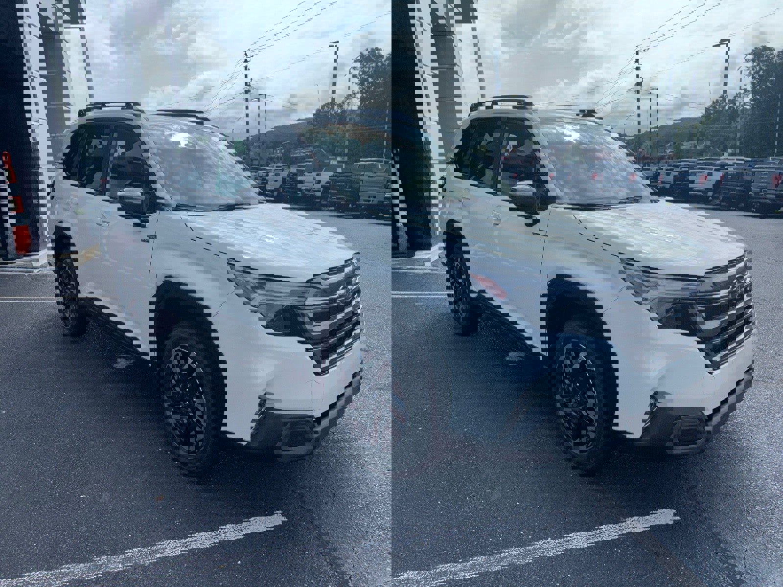 New 2025 Subaru Forester Limited w/ Popular Package image 4
