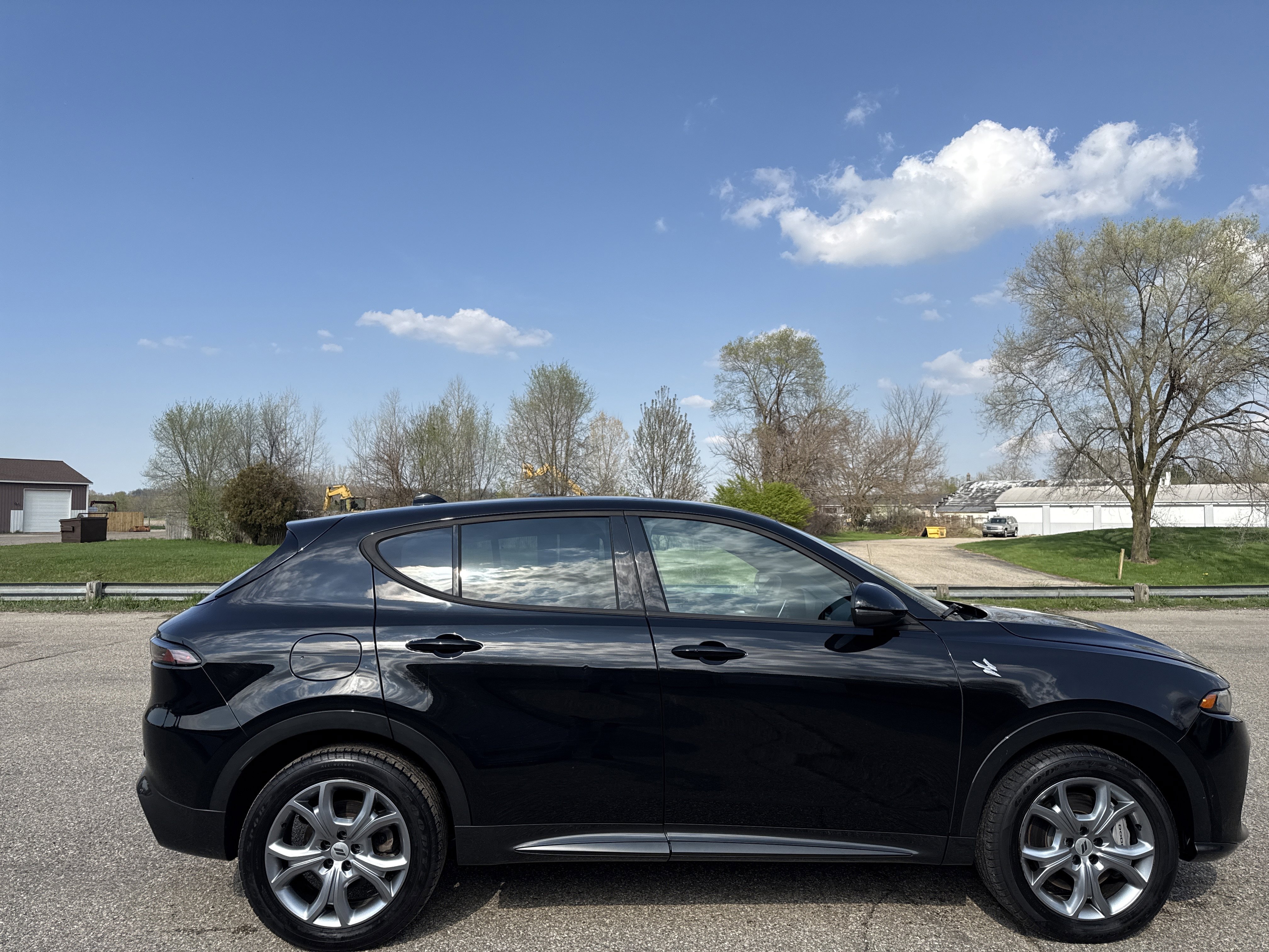 Used 2024 Dodge Hornet R/T AWD/4WD image 2