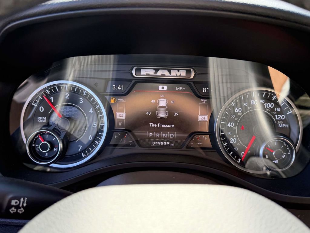 Used 2022 RAM 1500 Big Horn AWD/4WD image 40