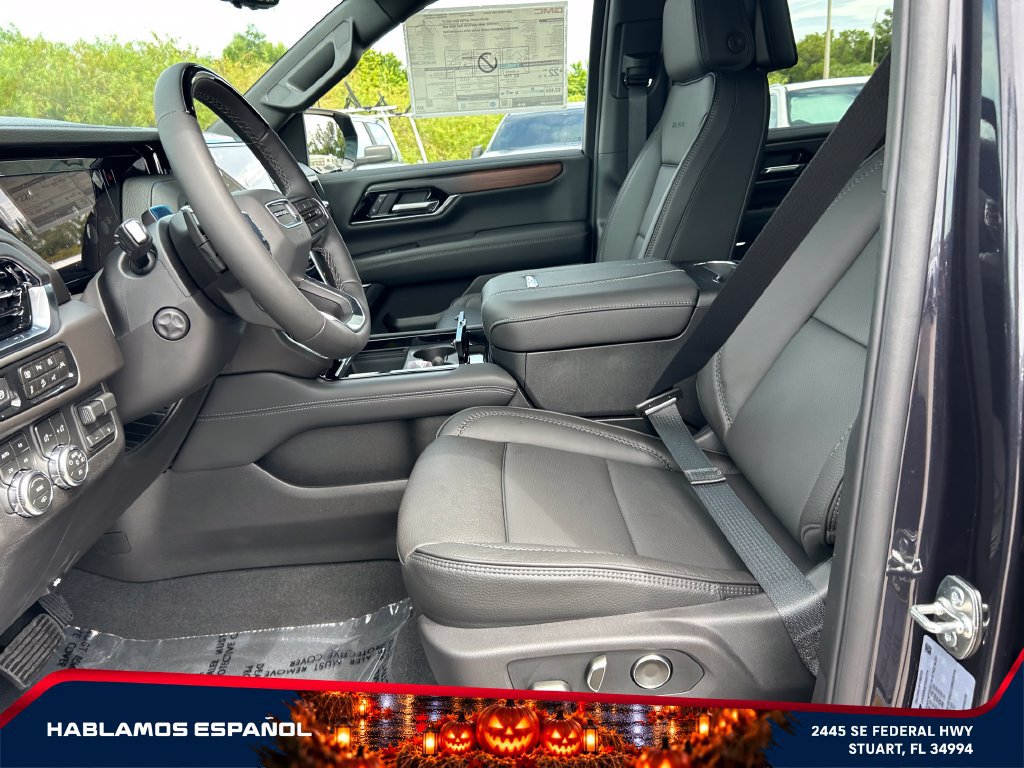 New 2026 GMC Yukon Denali w/ Denali Reserve Package AWD/4WD image 9
