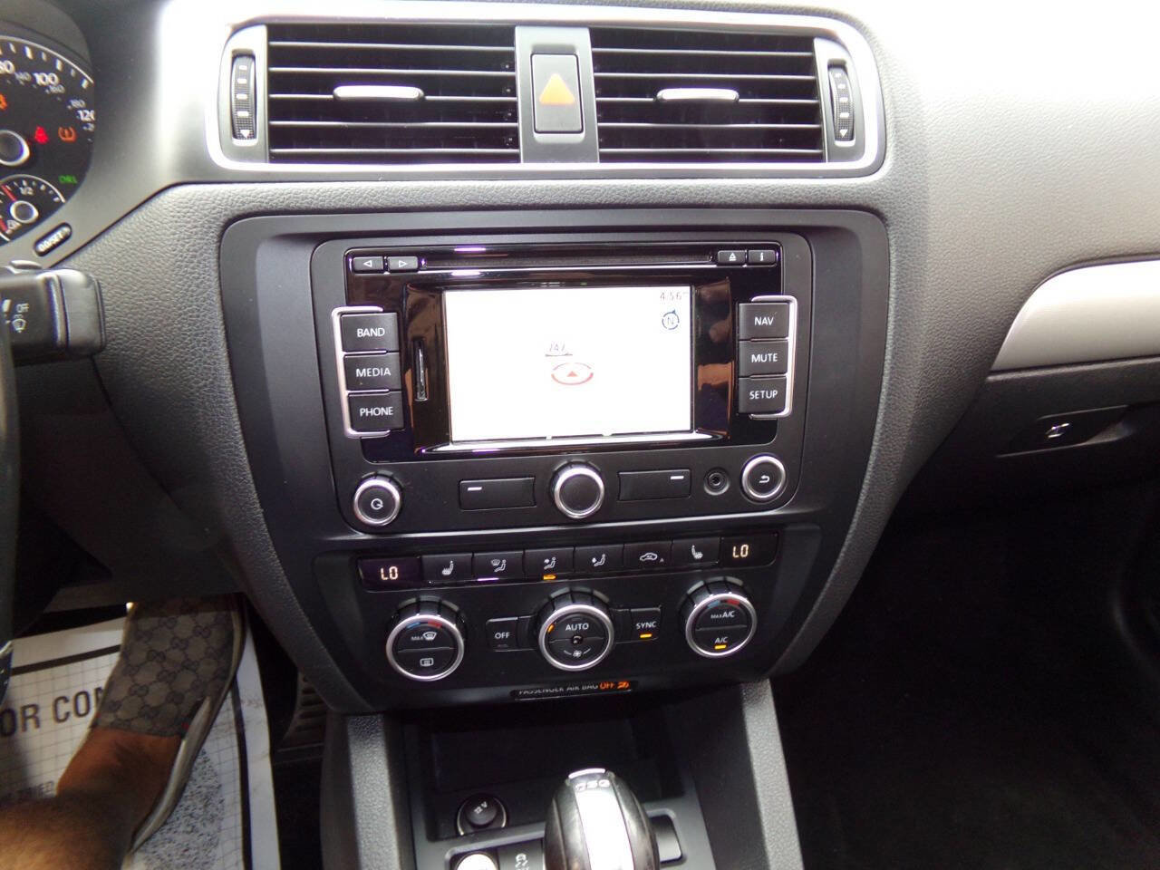 Used 2013 Volkswagen Jetta GLI Autobahn image 57