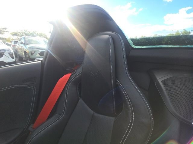 Used 2022 Chevrolet Corvette Stingray Convertible w/ Battery Protection Package image 26