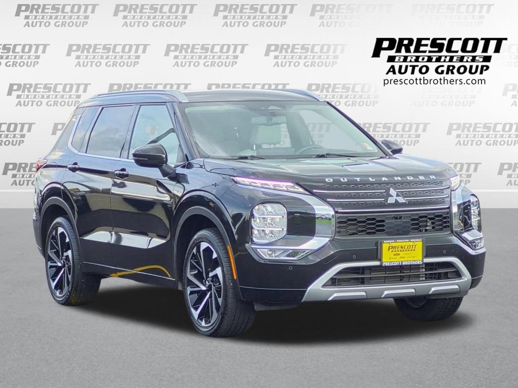 Used 2024 Mitsubishi Outlander SEL AWD/4WD image 1
