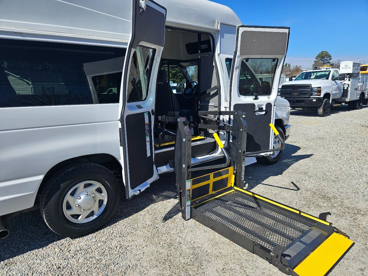 Used 2013 Ford E-350 and Econoline 350 Extended Super Duty w/ PWR Group RWD image 19