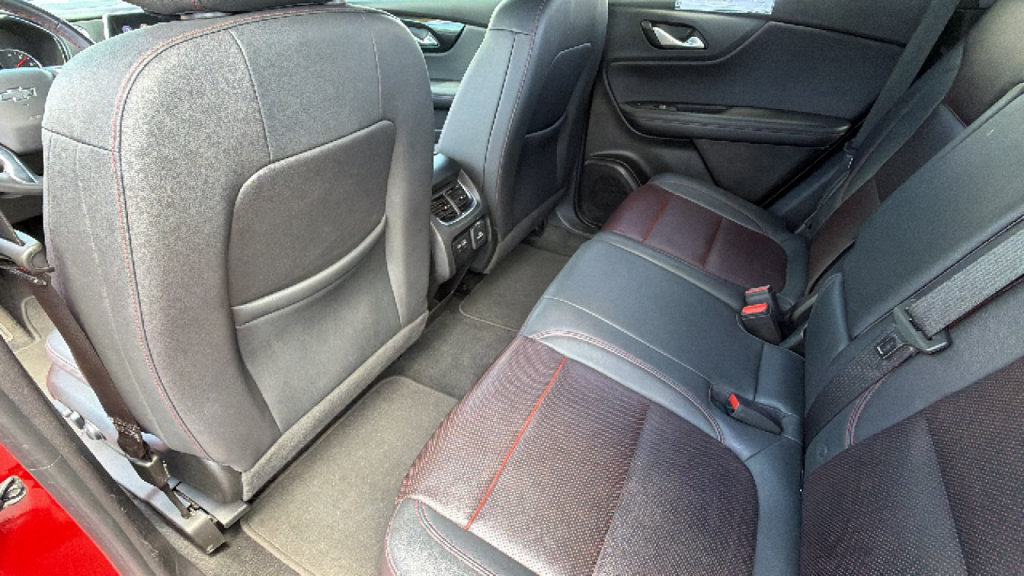 Used 2022 Chevrolet Blazer RS w/ Enhanced Convenience Package AWD/4WD image 24