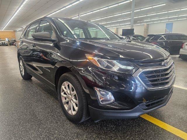 Used 2018 Chevrolet Equinox LS AWD/4WD image 3