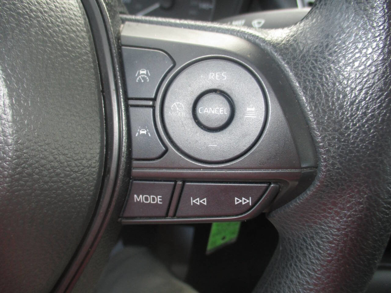 Used 2024 Toyota Corolla LE image 21