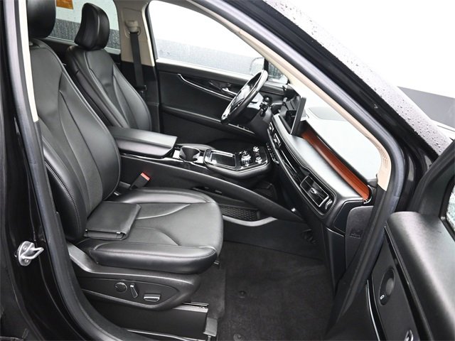 Used 2023 Lincoln Nautilus Reserve w/ Luxury Package image 10