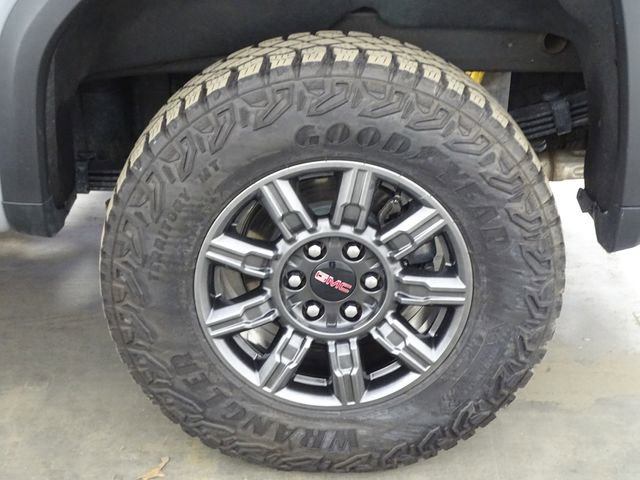 Used 2025 GMC Sierra 1500 AT4X image 35