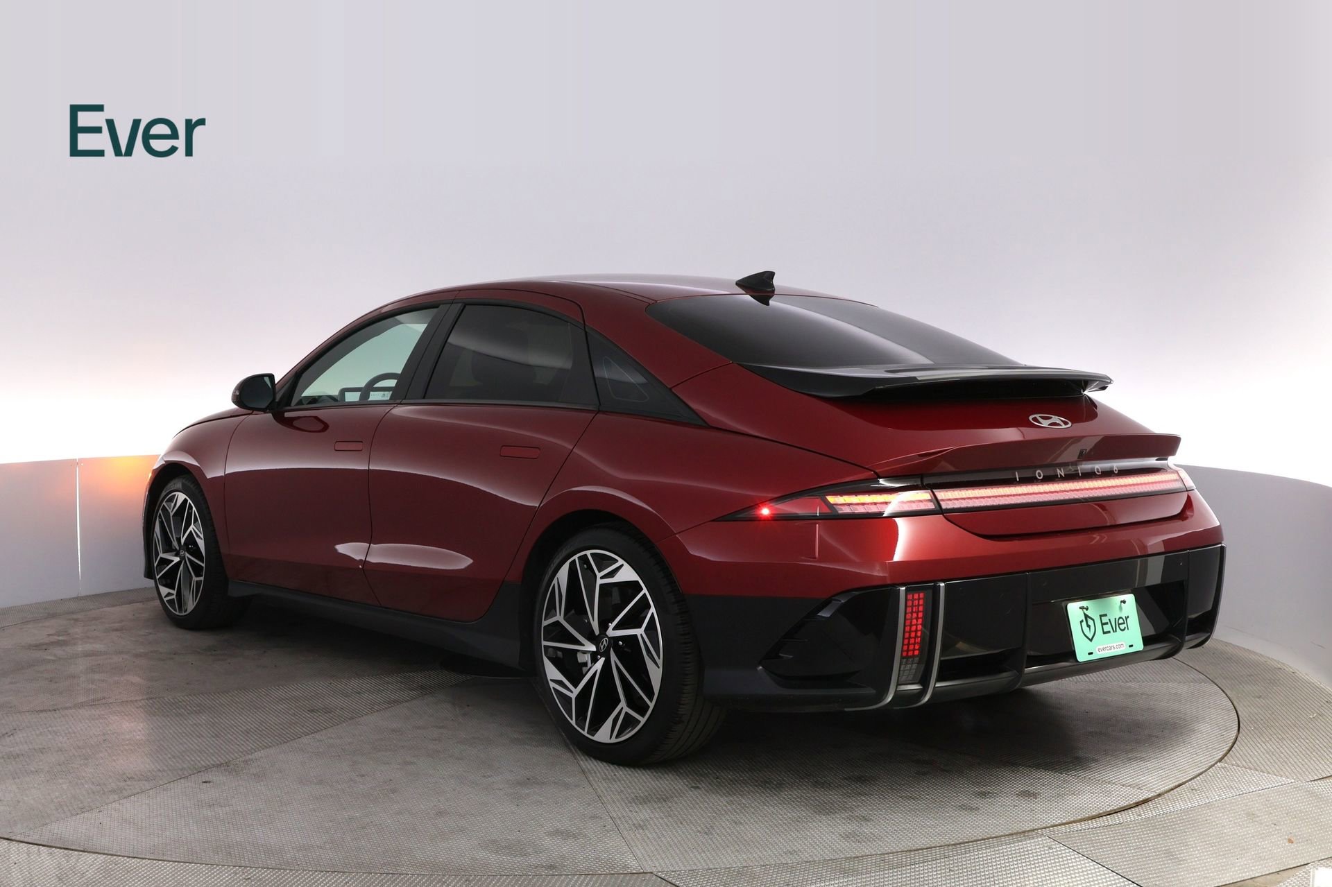 Used 2024 Hyundai Ioniq 6 SEL image 17