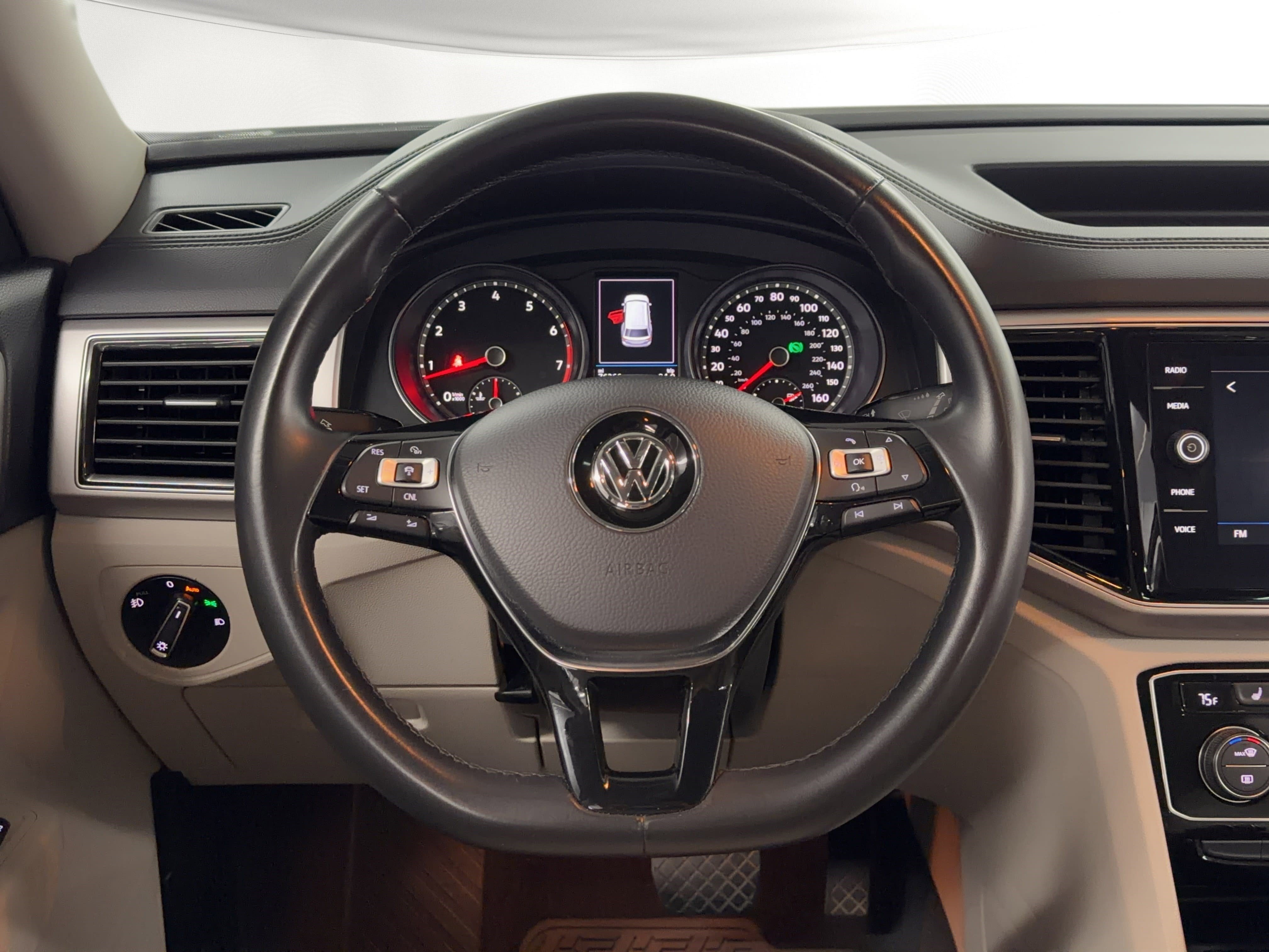 Used 2018 Volkswagen Atlas SEL FWD image 20