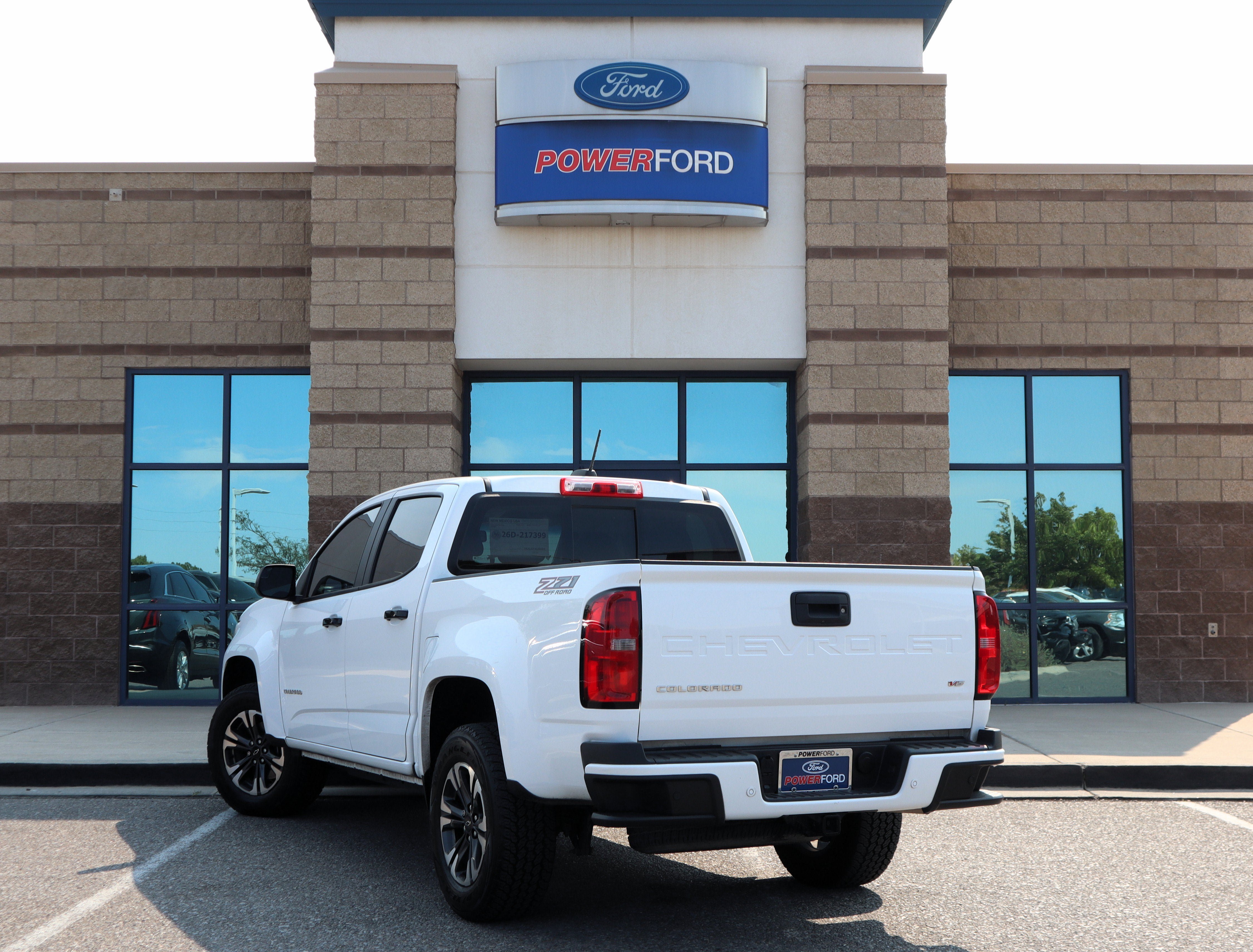 Used 2022 Chevrolet Colorado Z71 AWD/4WD image 8