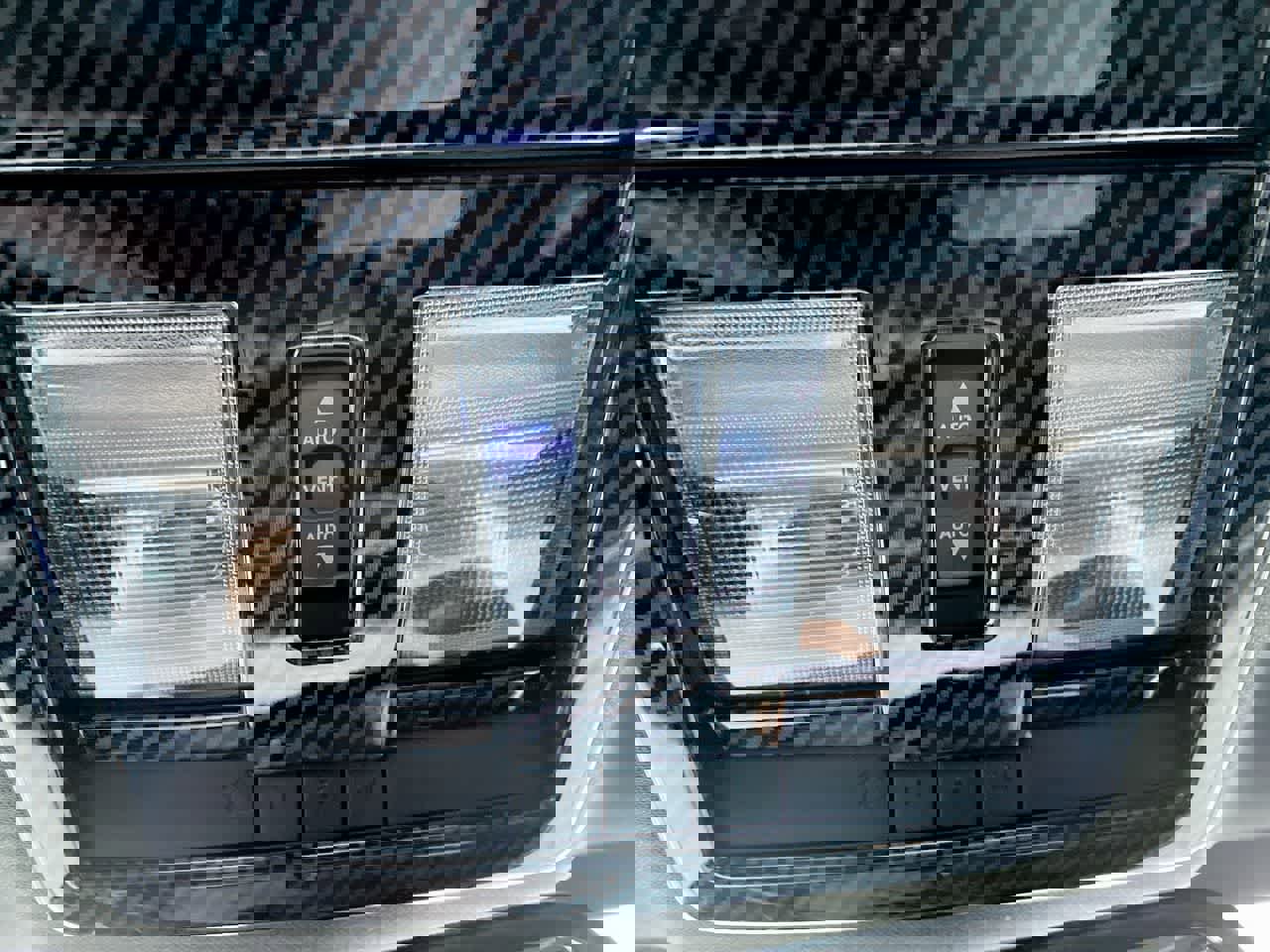 Used 2012 Dodge Challenger SRT8 image 30