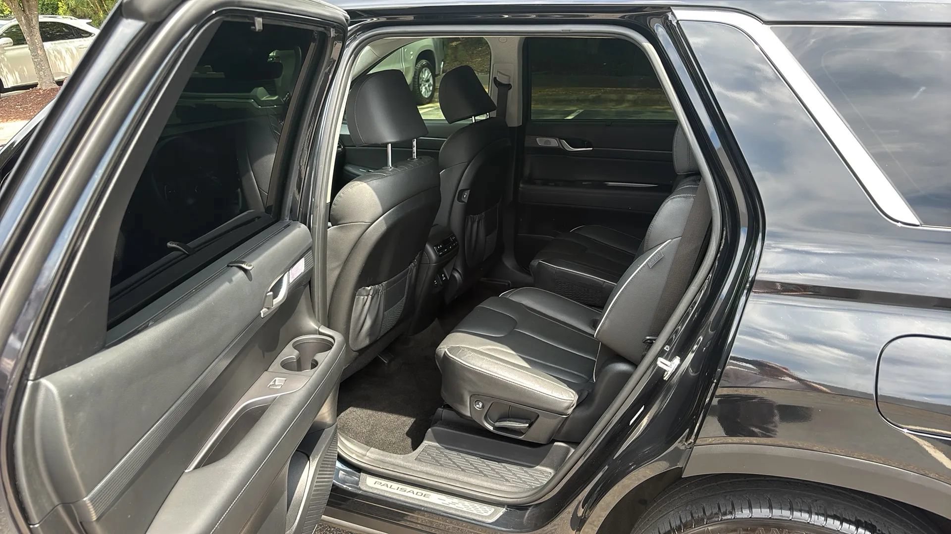 Used 2024 Hyundai Palisade Limited FWD image 21
