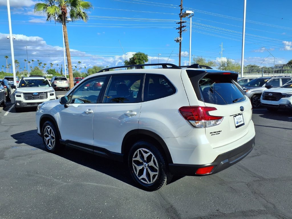 Certified 2024 Subaru Forester Premium AWD/4WD image 12